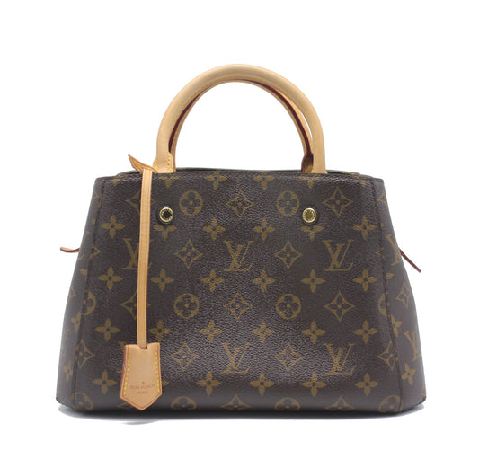 LOUIS VUITTON
Montaigne BB