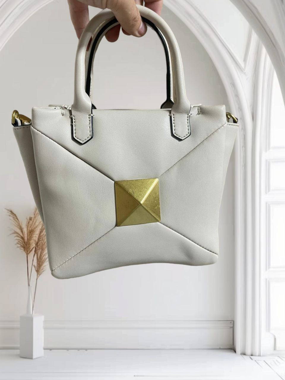 VALENTINO GARAVANI BLANC
Sacs à main