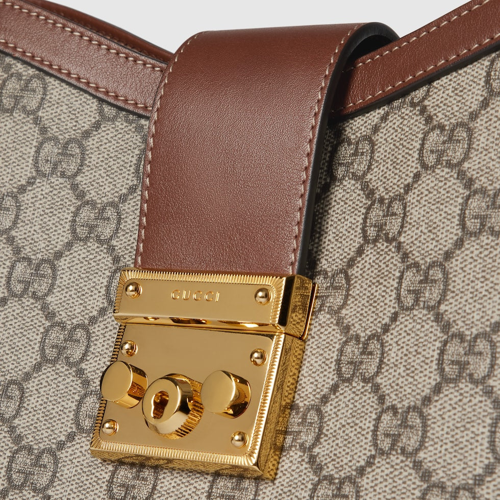 SAC BANDOULIÈRE GG EN CUIR DE TAILLE MOYENNE AVEC CADENAS