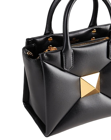 VALENTINO GARAVANI NOIR
Sacs à main