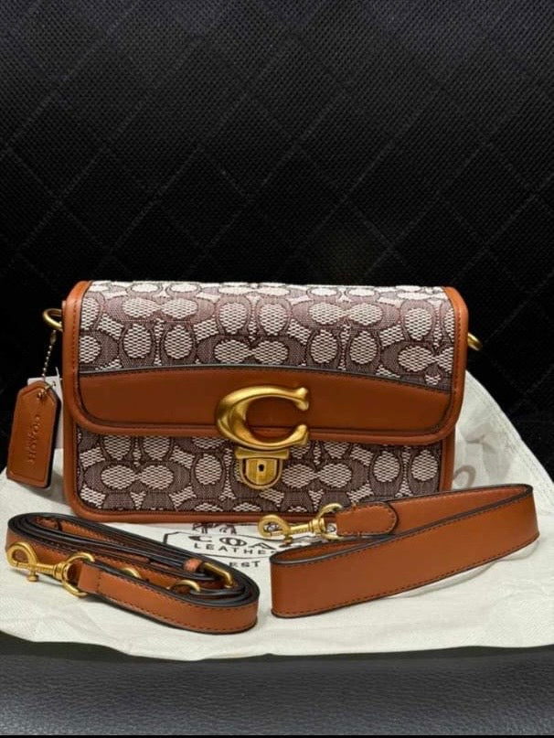 Coach
Sac besace Tabby Signature en toile monogrammée